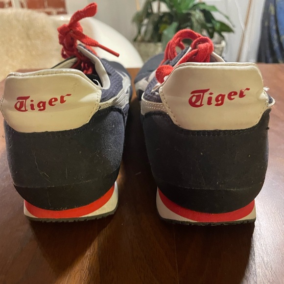 Onitsuka Tiger Ultimate 81 Sneakers - Picture 5 of 10